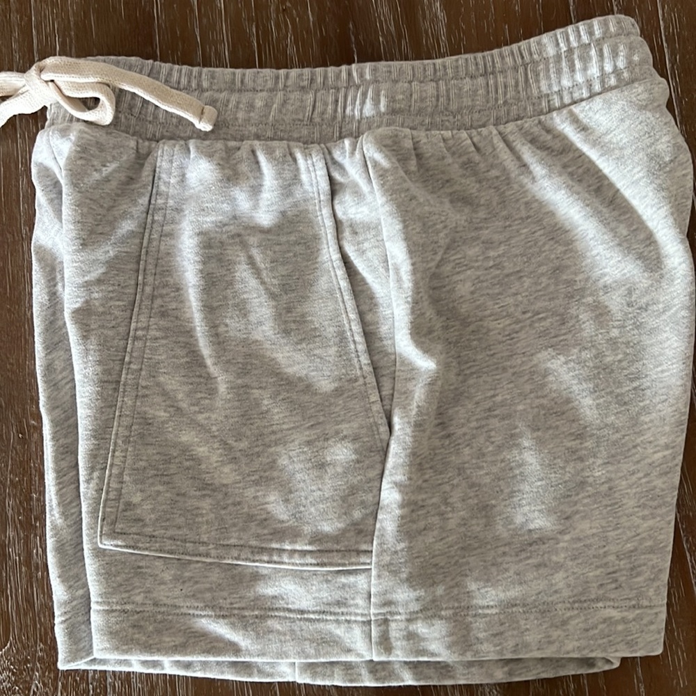 Gap Shorts, Sz. S. Washed once, never worn. Great for back to school.
